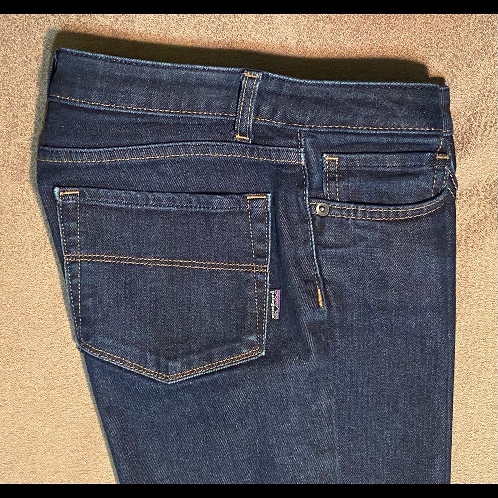 Women’s PATAGONIA Organic Cotton Dark Wash Jean 25